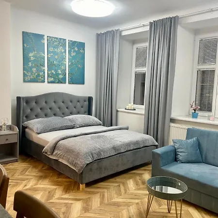Almond * Bratislava