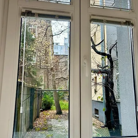 Almond Apartmán Bratislava